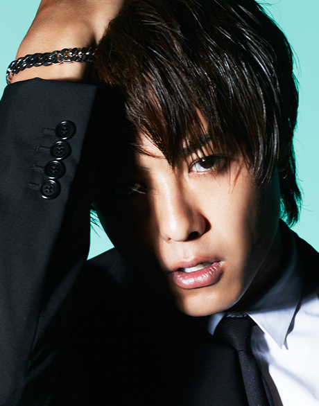 GLORY | EXILE TAKAHIRO 「the VISIONALUX」SPECIAL WEBSITE