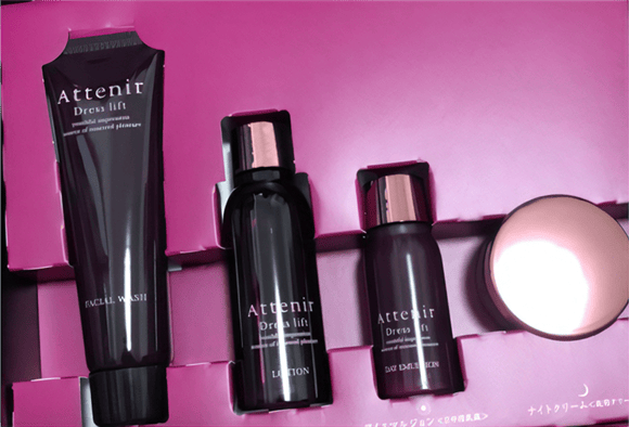 アテニアアイクリームはドラッグストアで買えるか販売店を調べてみた｜