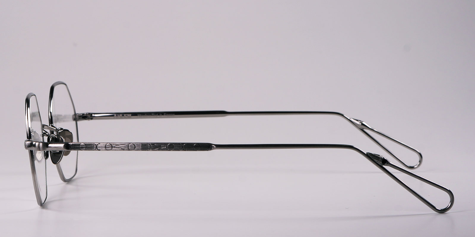 AHLEM(アーレム) | 取扱いブランド | EYE CARE SYSTEM 綱島のメガネ