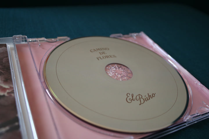 Camino de Flores | El Búho