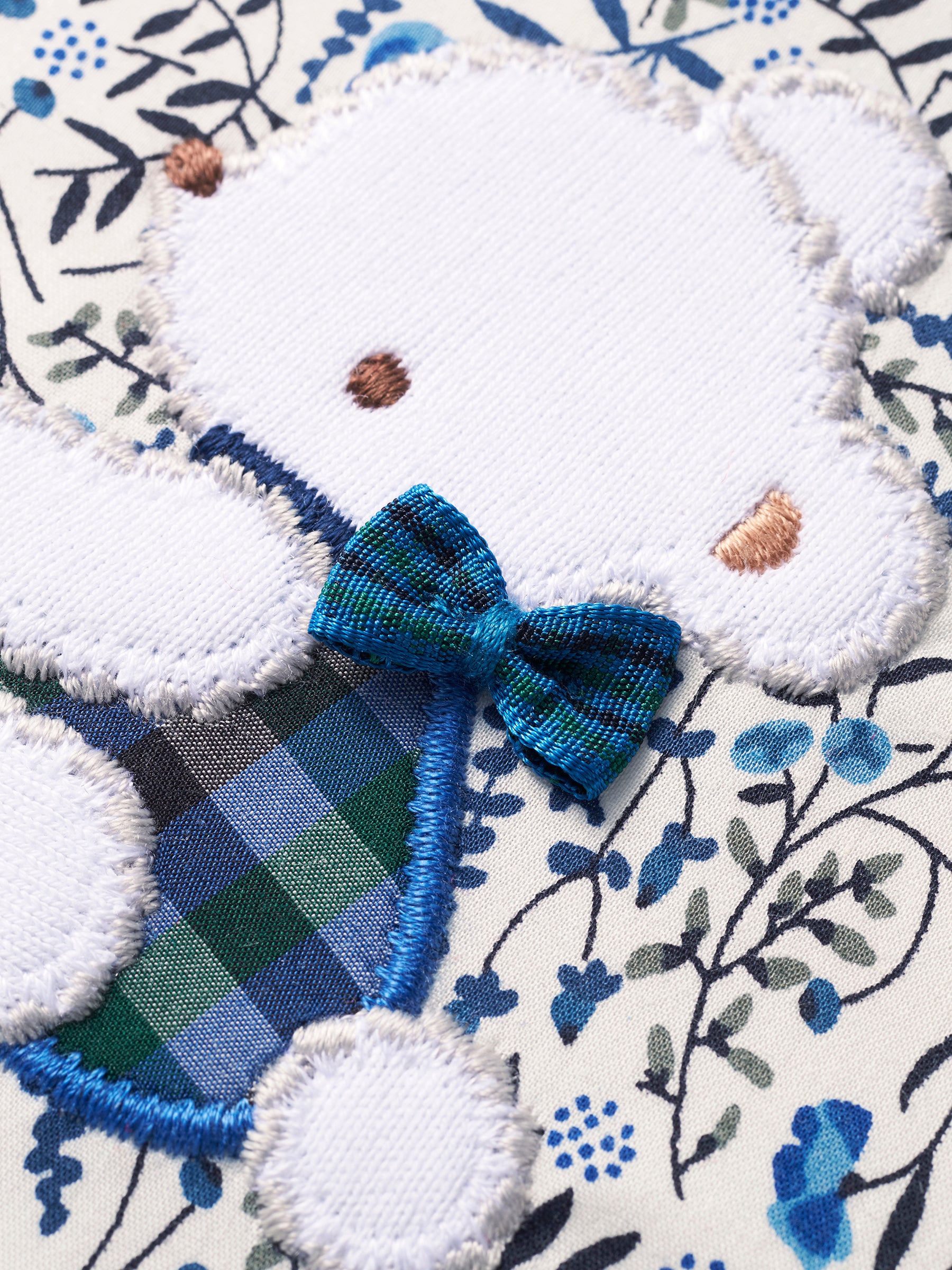 ファミリア familiar リバティ柄 花柄 母子手帳ケース Mサイズ 母子