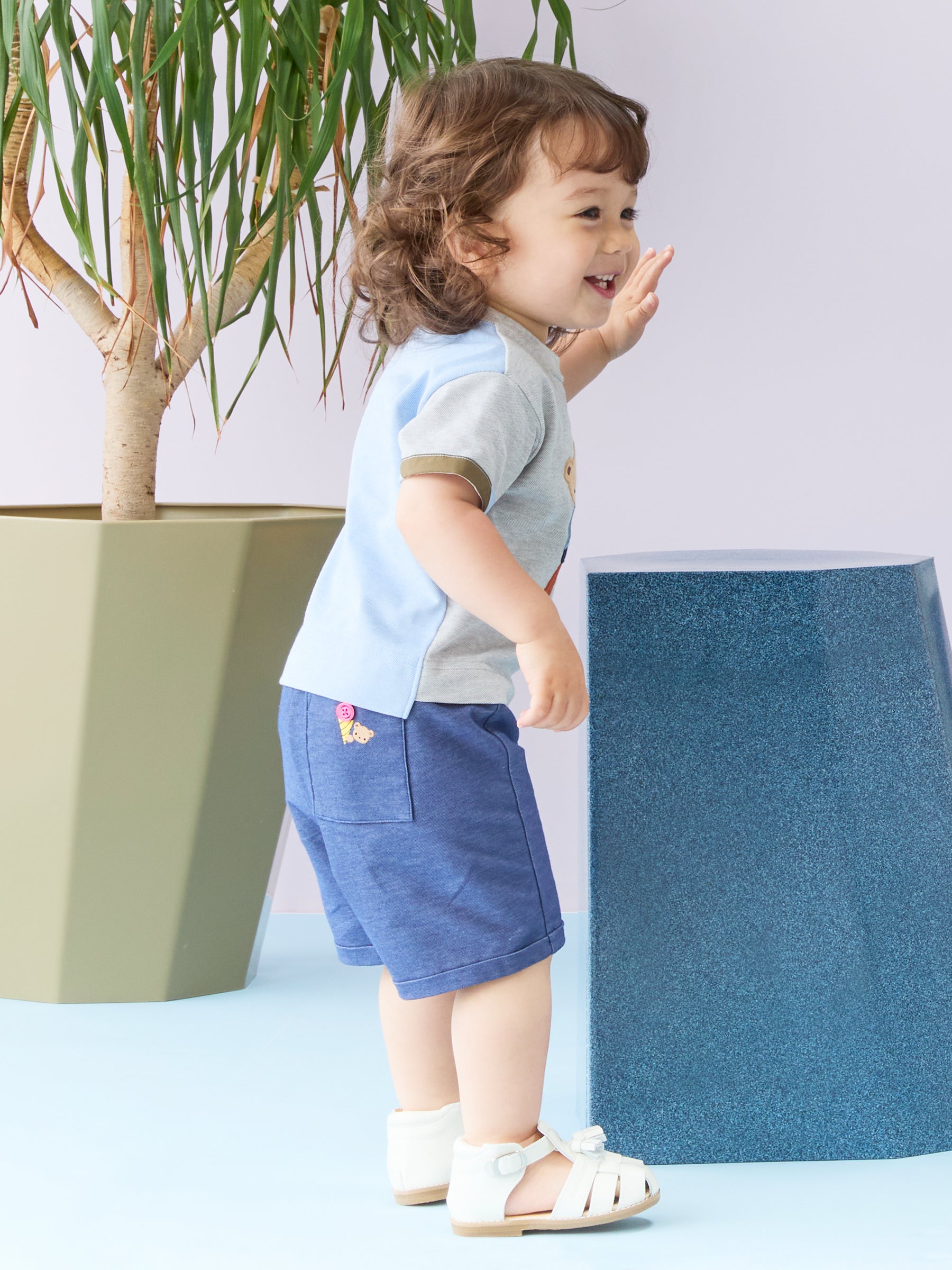 Tシャツ｜ファミリア公式オンラインショップ | ファミリア公式サイト