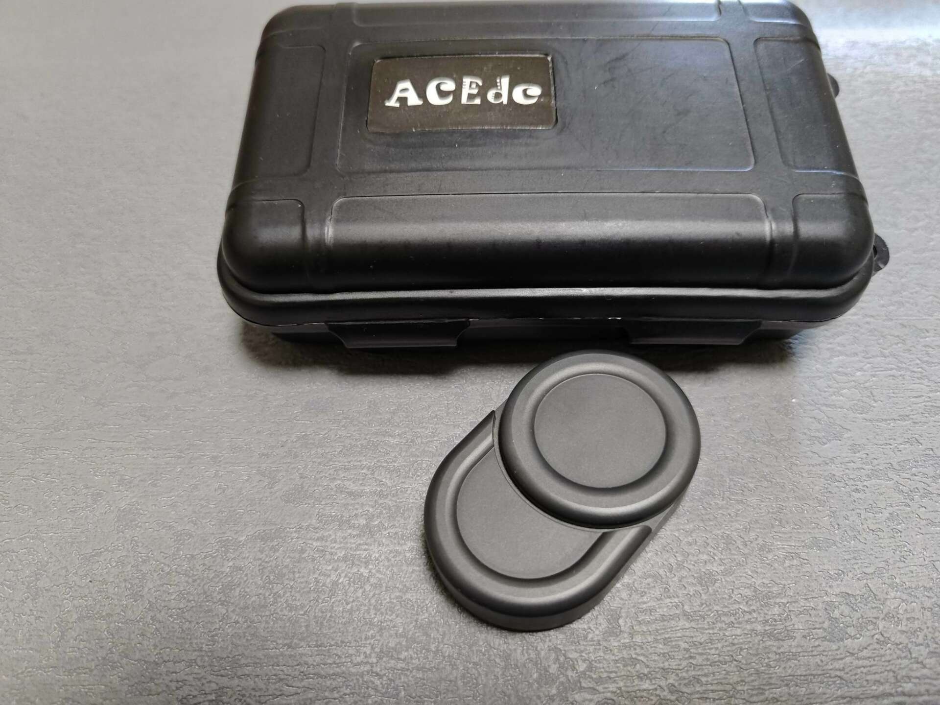 ACEDC x Gobbiger Milkia | FABLADES |