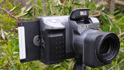 Sony Mavica FD91 - Camera-wiki.org - The free camera encyclopedia
