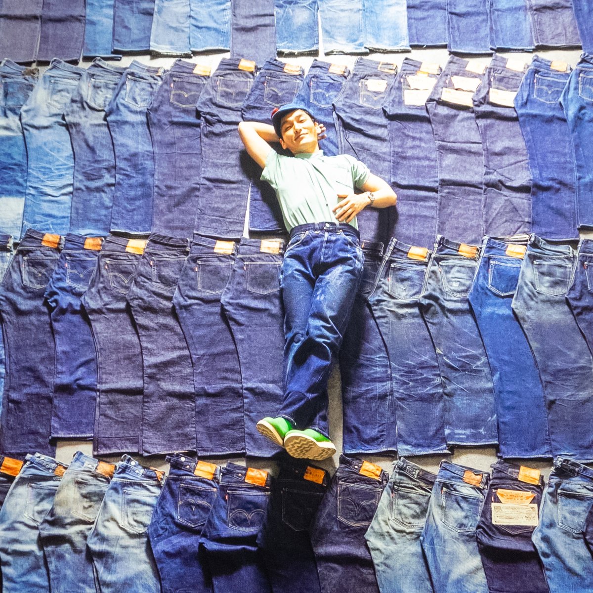 博物館級”ヴィンテージジーンズが勢揃い、草彅剛が所有するデニムの