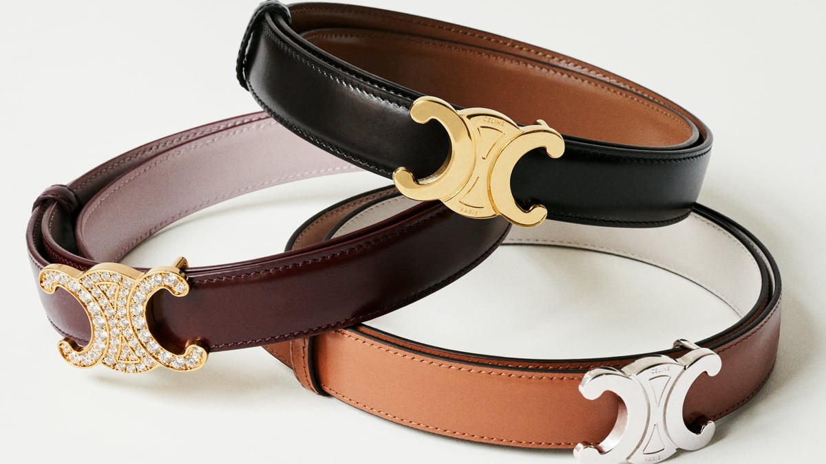 セリーヌがベルトコレクション発売 「トリオンフ」デザインのバックル