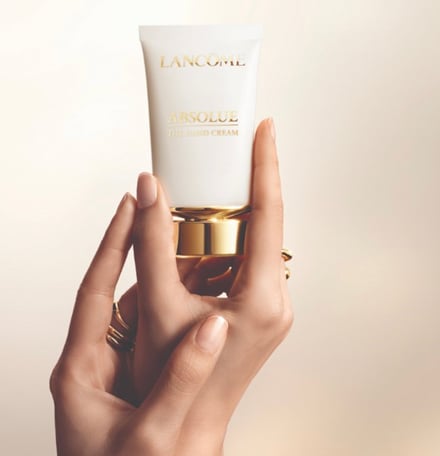 ランコム「アプソリュ」が化粧水と乳液を発売 しなやかなハリ感を
