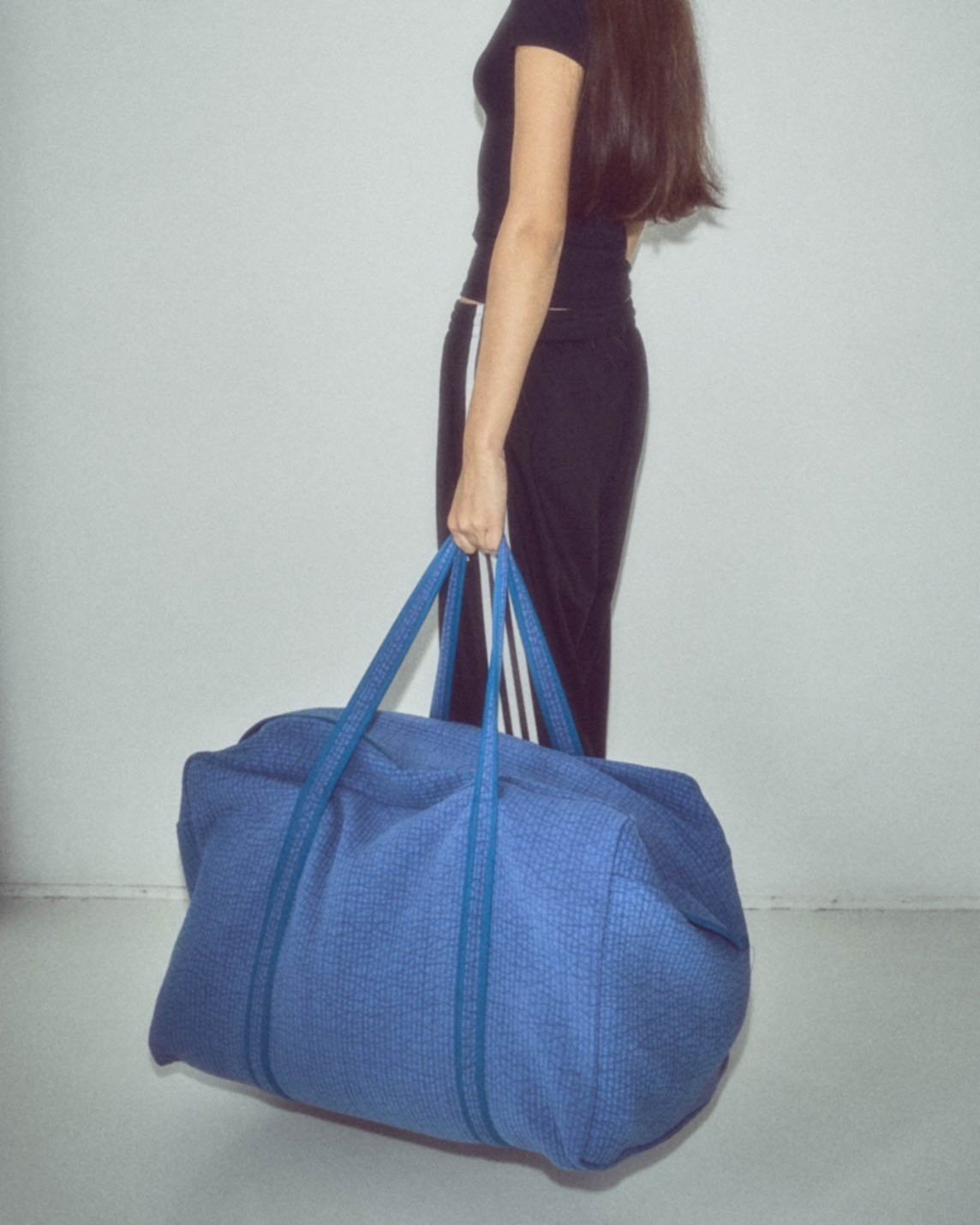 百々千晴の「THE SHISHIKUI」から新ブランド「VAKT.」がデビュー 公式