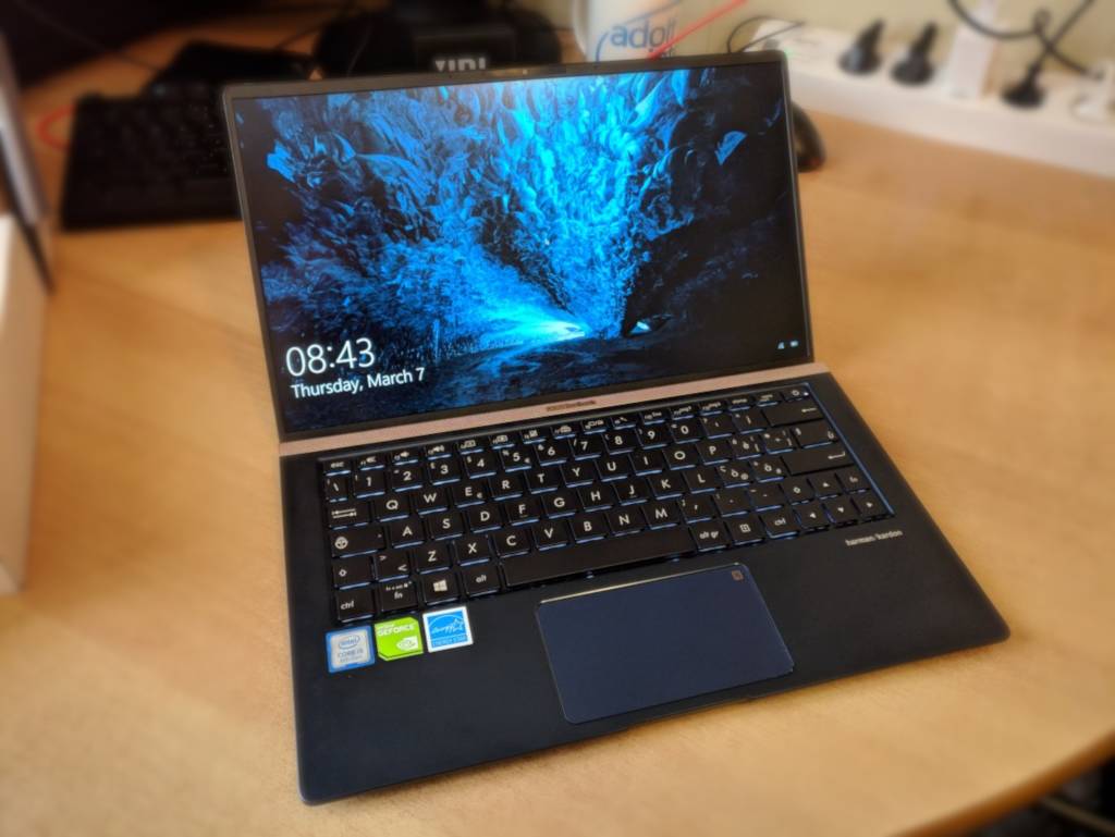 ASUS ZenBook UX333FN Review - Federico Dossena