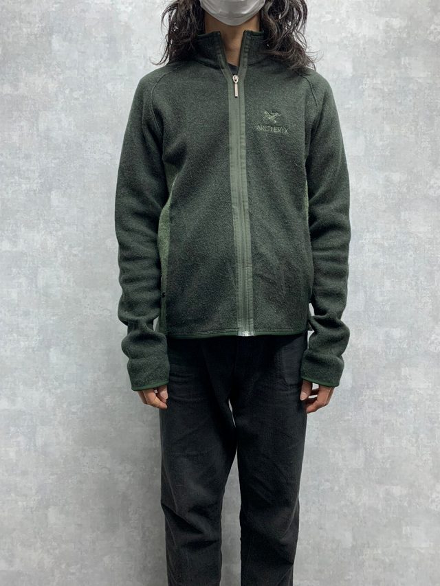 アークテリクス カーキ グリーン アウトドア フリースジャケット
