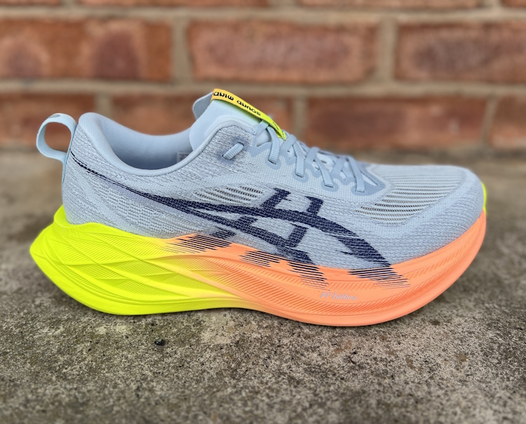 ASICS Superblast 2 Paris Review – Is This Shoe Too Good? - Find My
