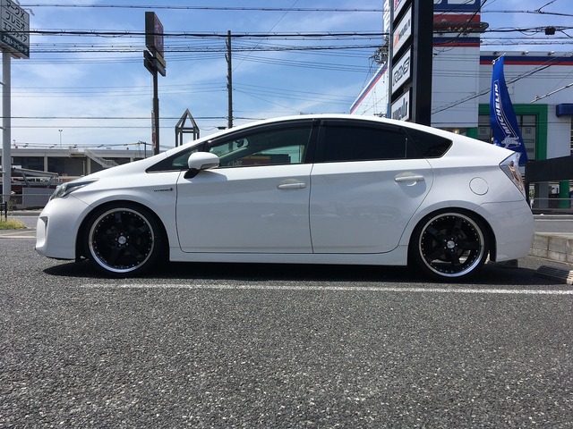 プリウス 30系 ZVW30 | 装着ギャラリー | カーポートマルゼン