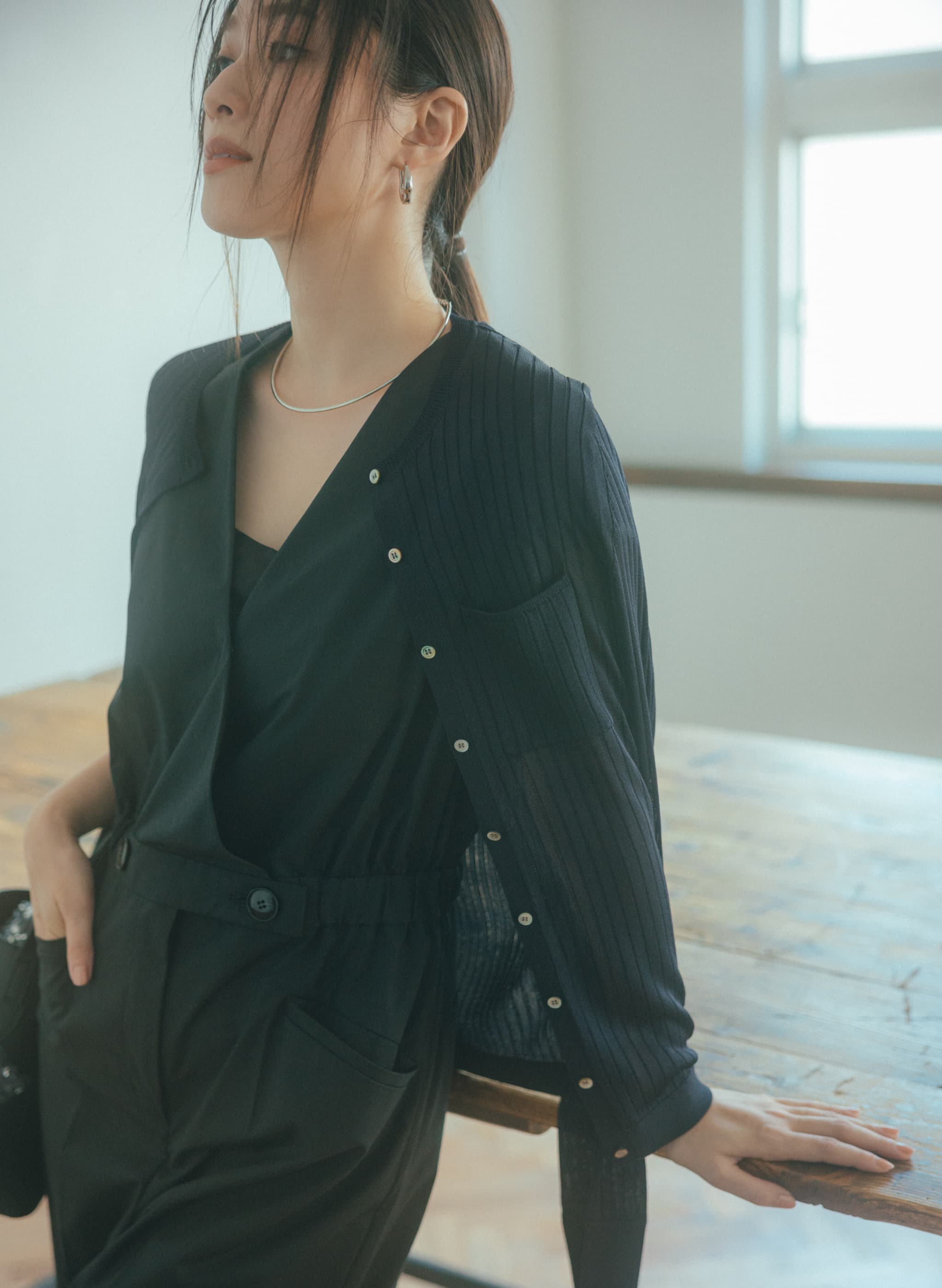 アセテートリブカーディガン｜LOUNIE（ルーニィ）公式サイト／公式