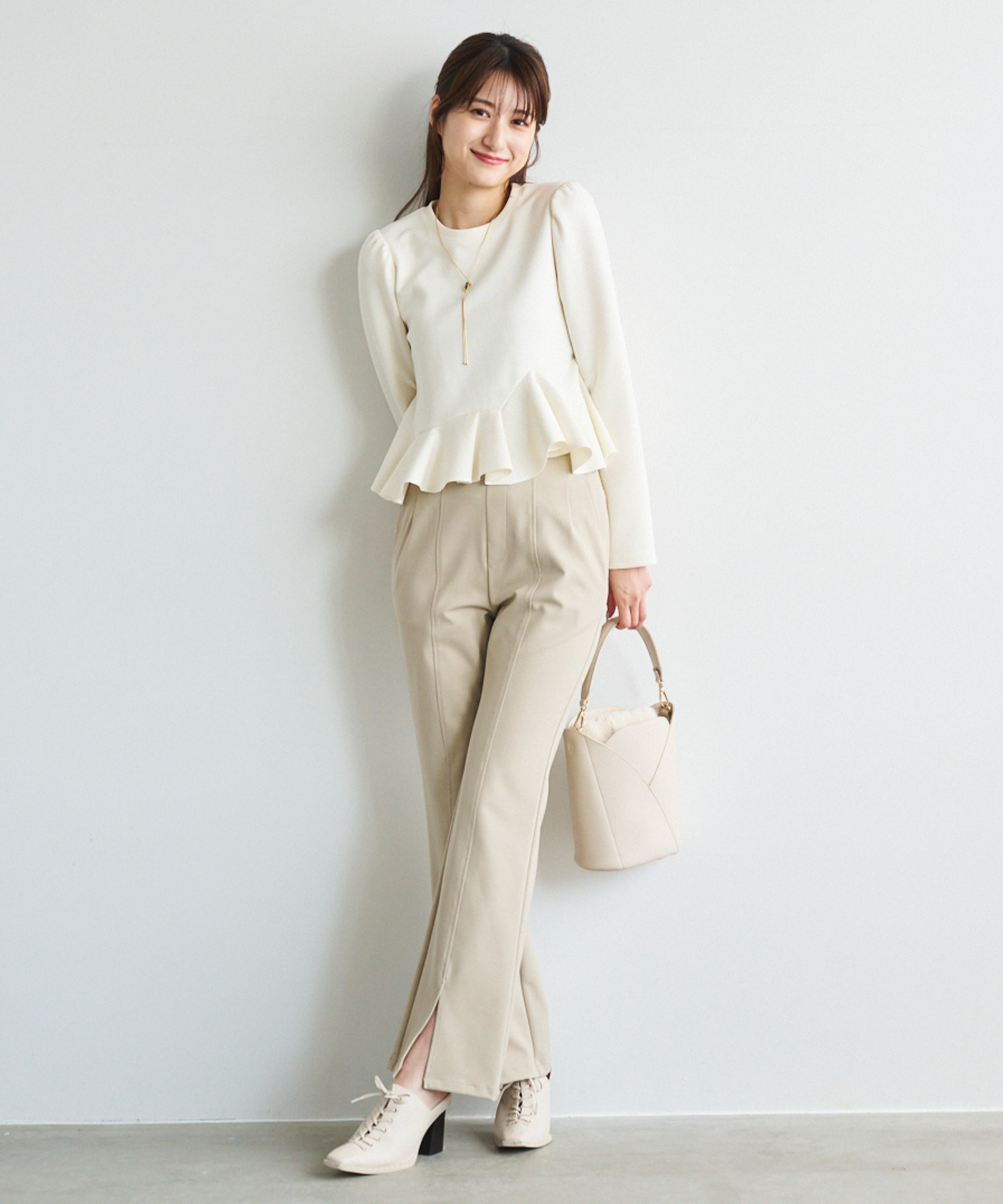 アシメペプラムブラウス｜PETAL ONLINE（ペタルオンライン）