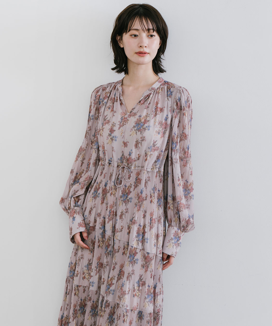 フラワープリントプリーツティアードワンピース｜PETAL ONLINE（ペタル