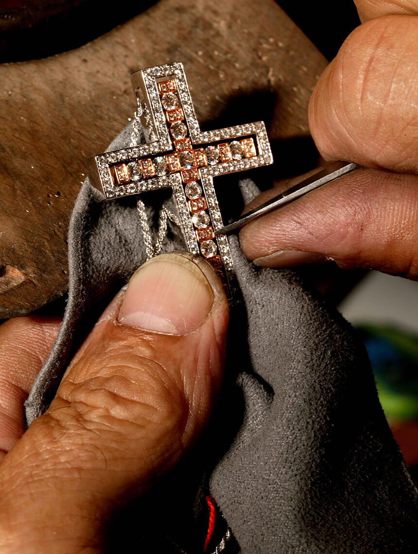 ダミアーニ「ベル エポック」の新境地 YOSHIDA100周年の門出を祝う