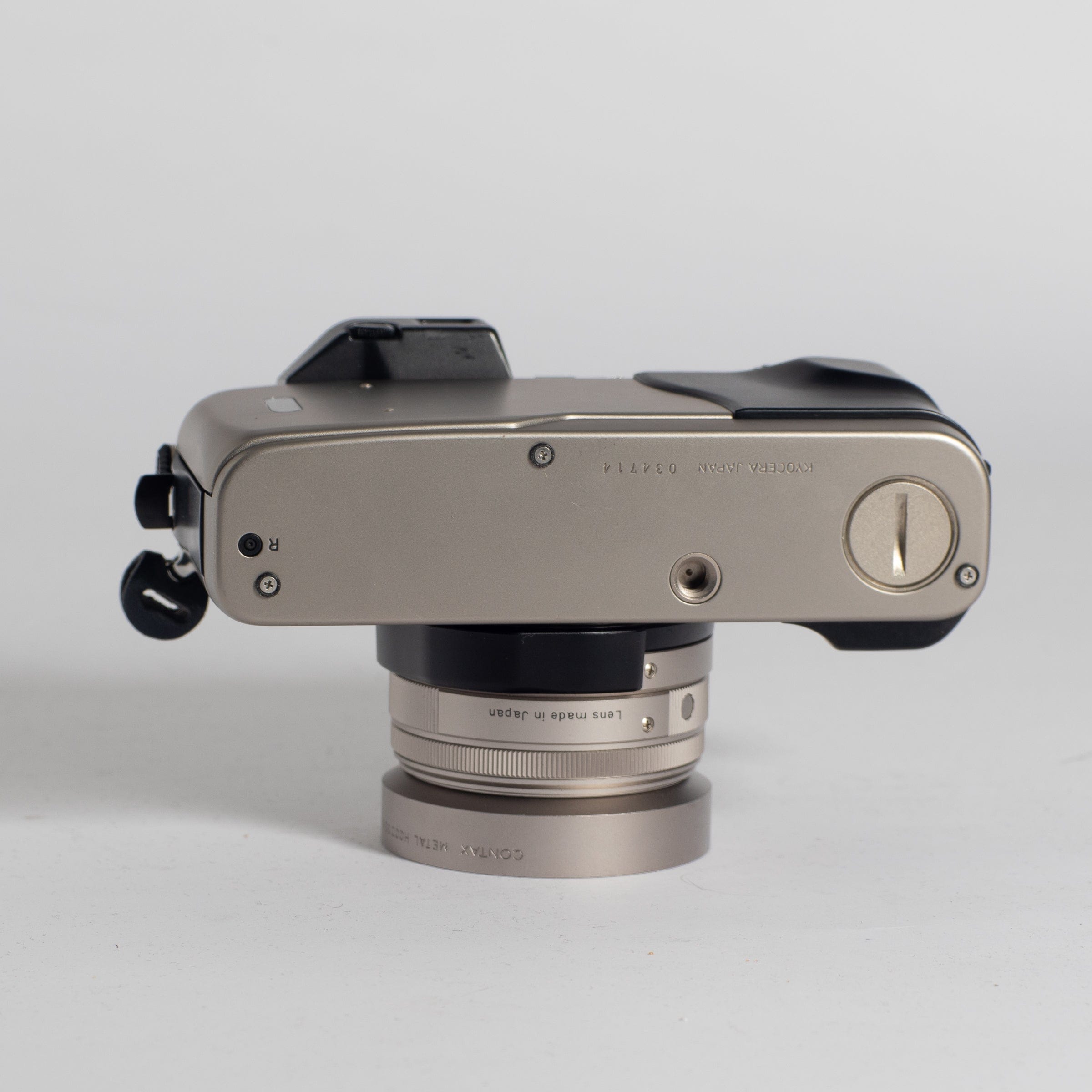 Contax G1 with Carl Zeiss 28mm f/2.8 with Lens Hood – Film Supply Club