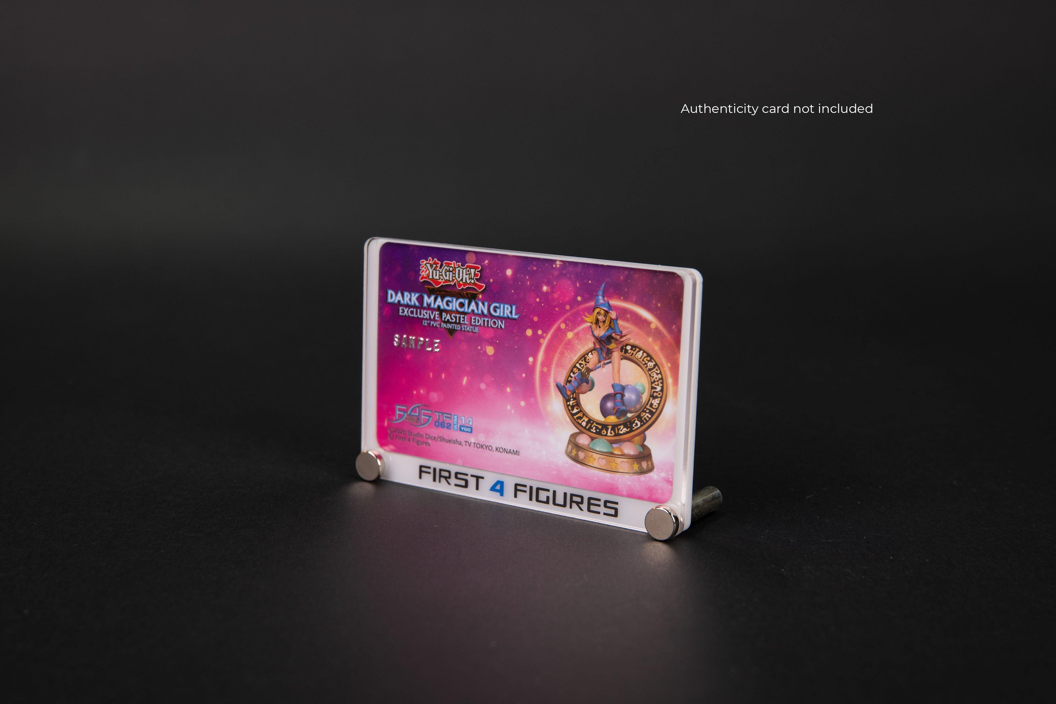 F4F CARD HOLDER – First 4 Figures