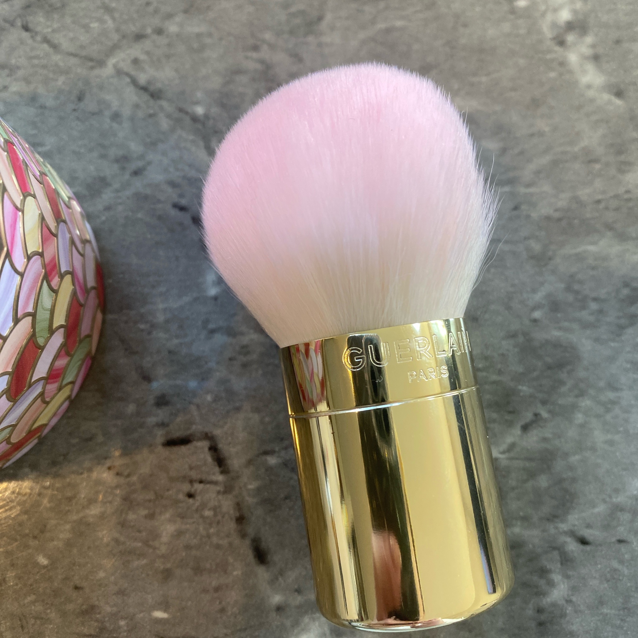 ゲラン / メテオリット ブラシの公式商品情報｜美容・化粧品情報は