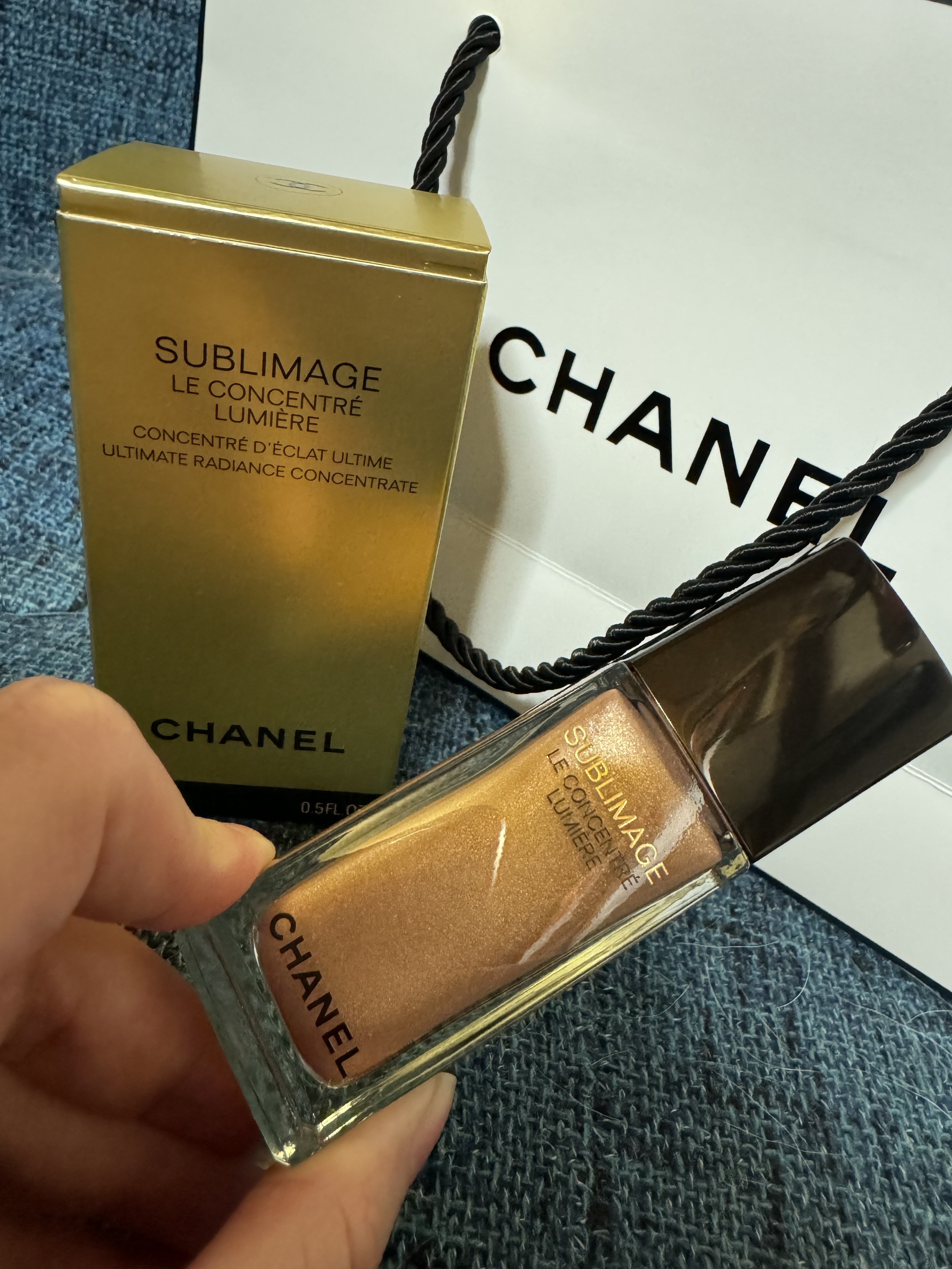 シャネル / サブリマージュ ル コンサントレ ルミエールの公式商品情報
