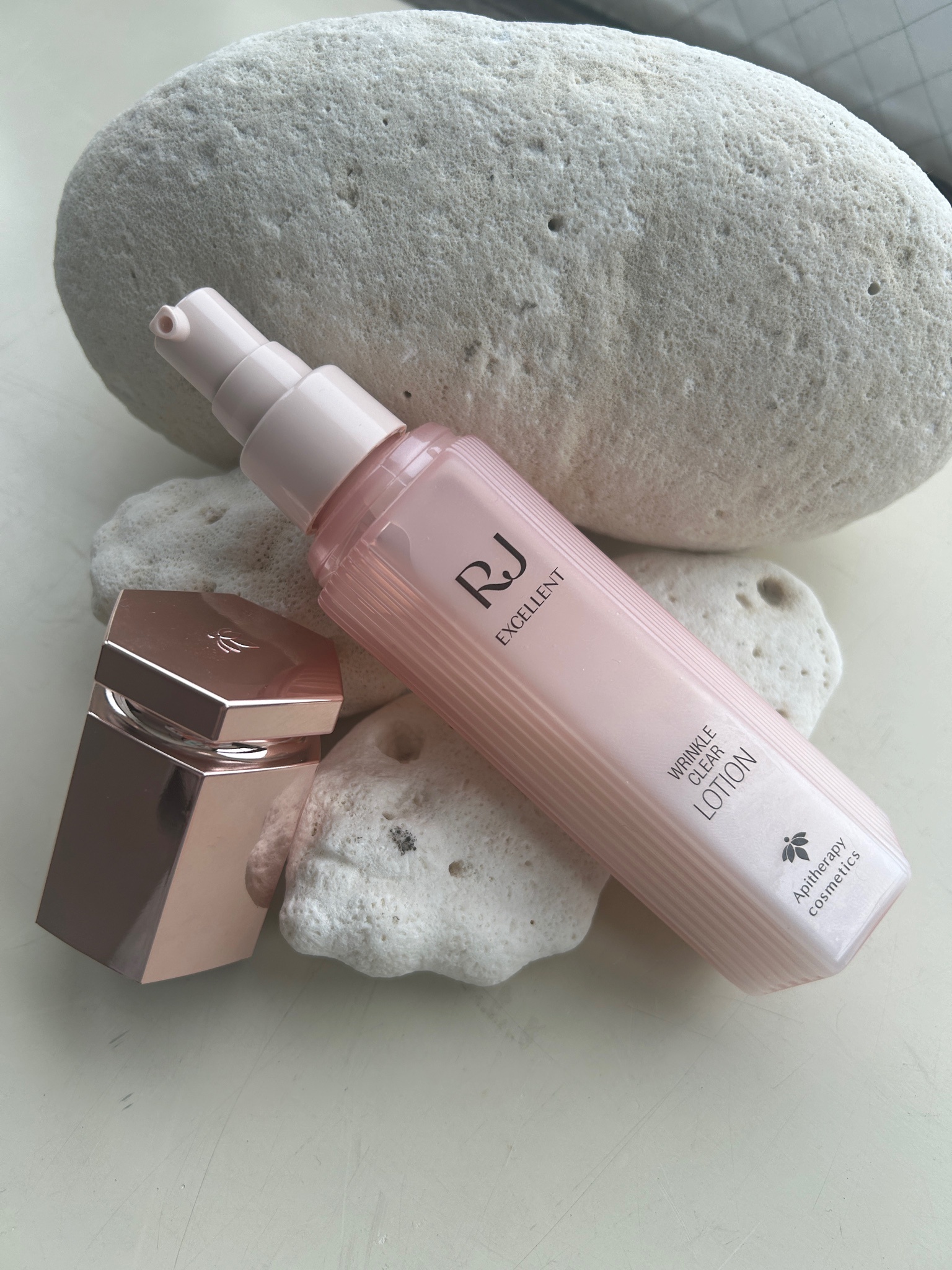 アピセラピーコスメティクス / RJエクセレント 薬用リンクルクリア