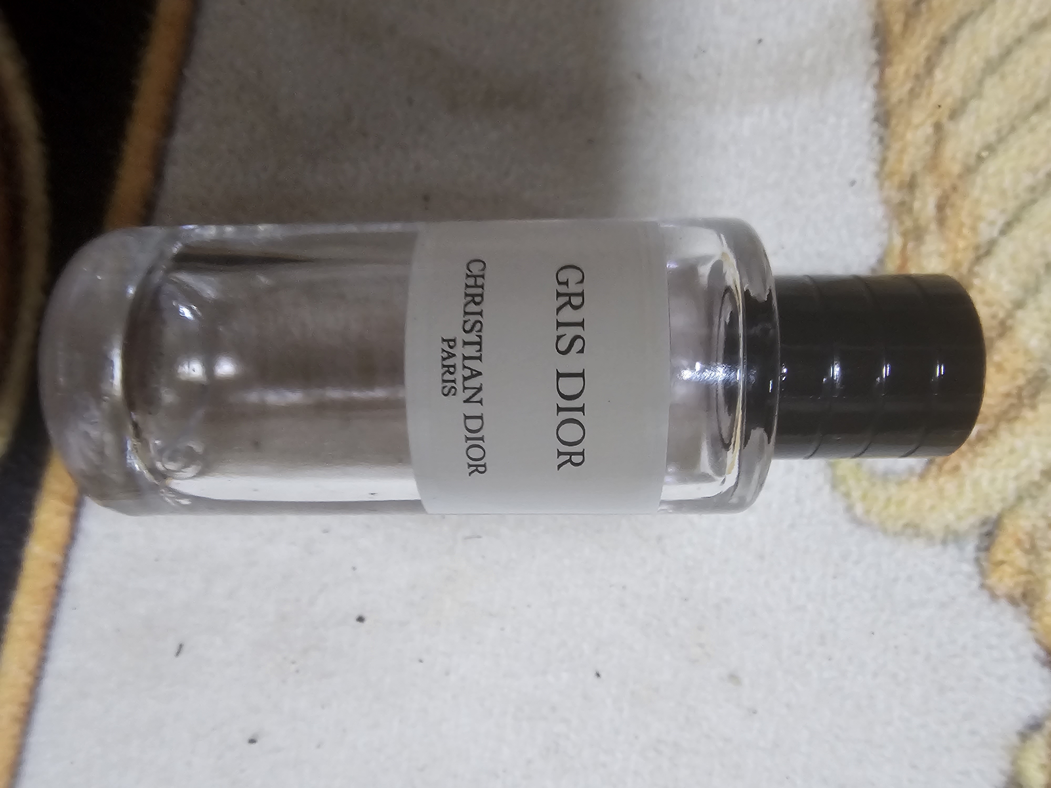 ディオール / グリ ディオール オードゥ パルファンの公式商品情報