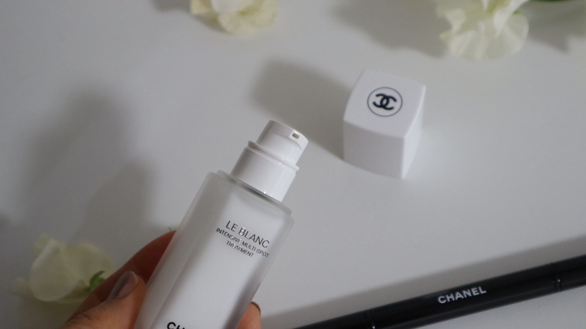シャネル / ル ブラン マルチ スポット インテンシブ トリートメントの
