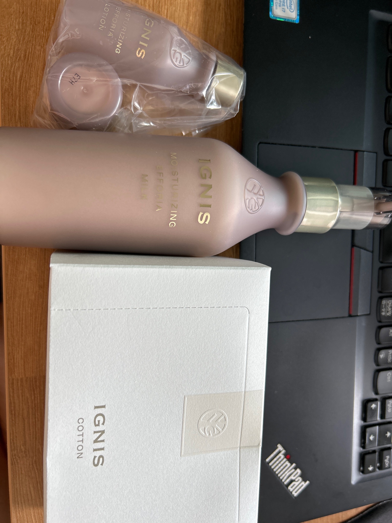 イグニス / モイスチュアライジング エフフォーリア ミルクの公式商品