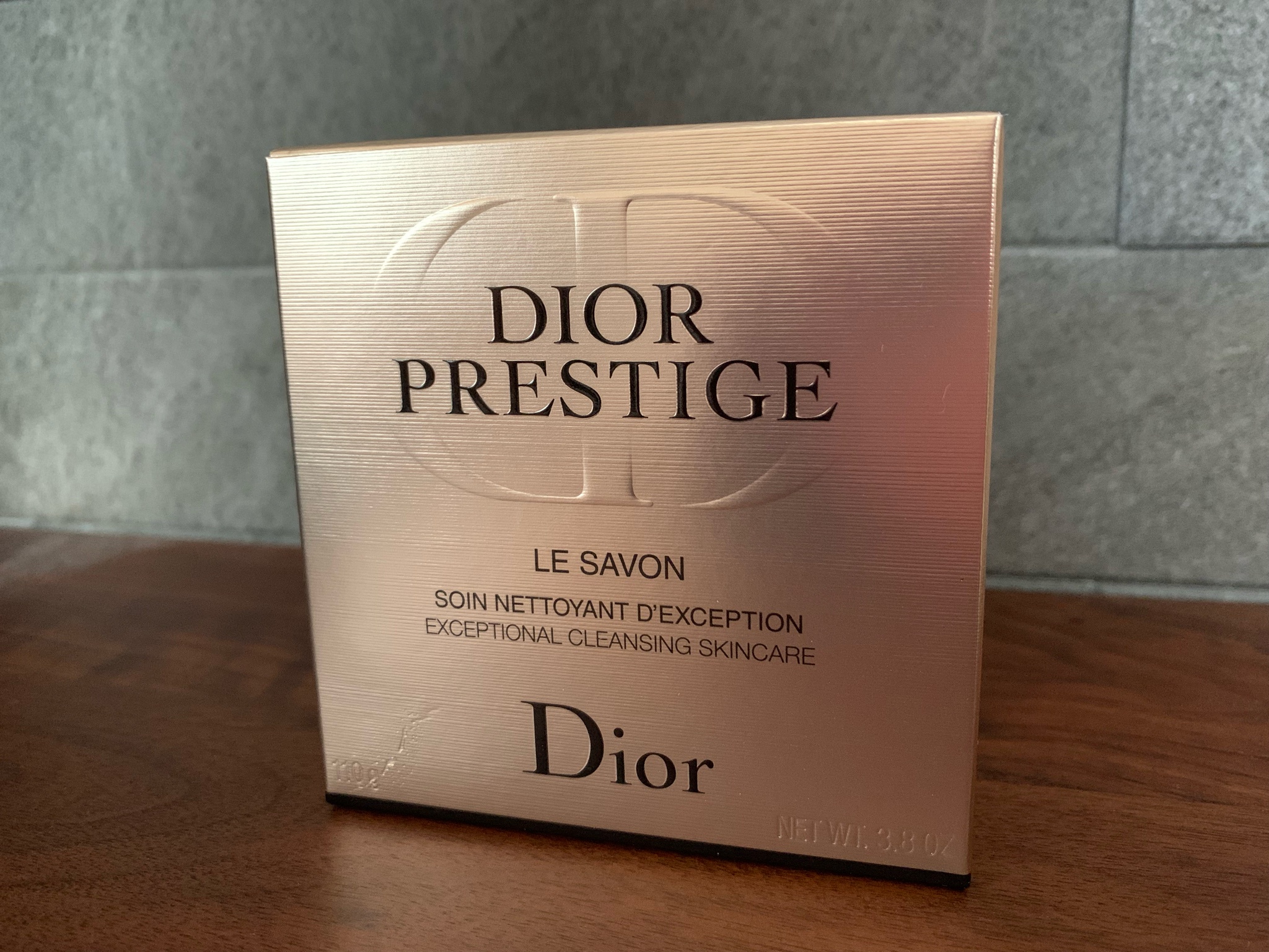 ディオール / プレステージ ル サヴォンの公式商品情報｜美容・化粧品