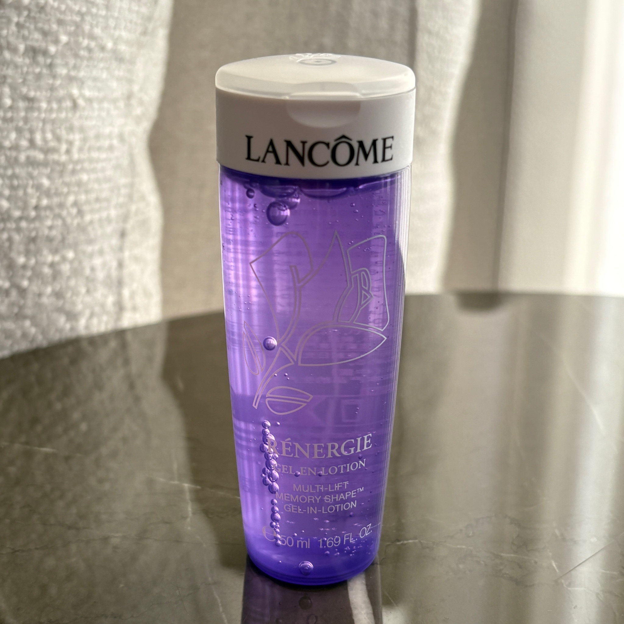 ランコム / レネルジー M メモリーシェイプ ローションの公式商品情報