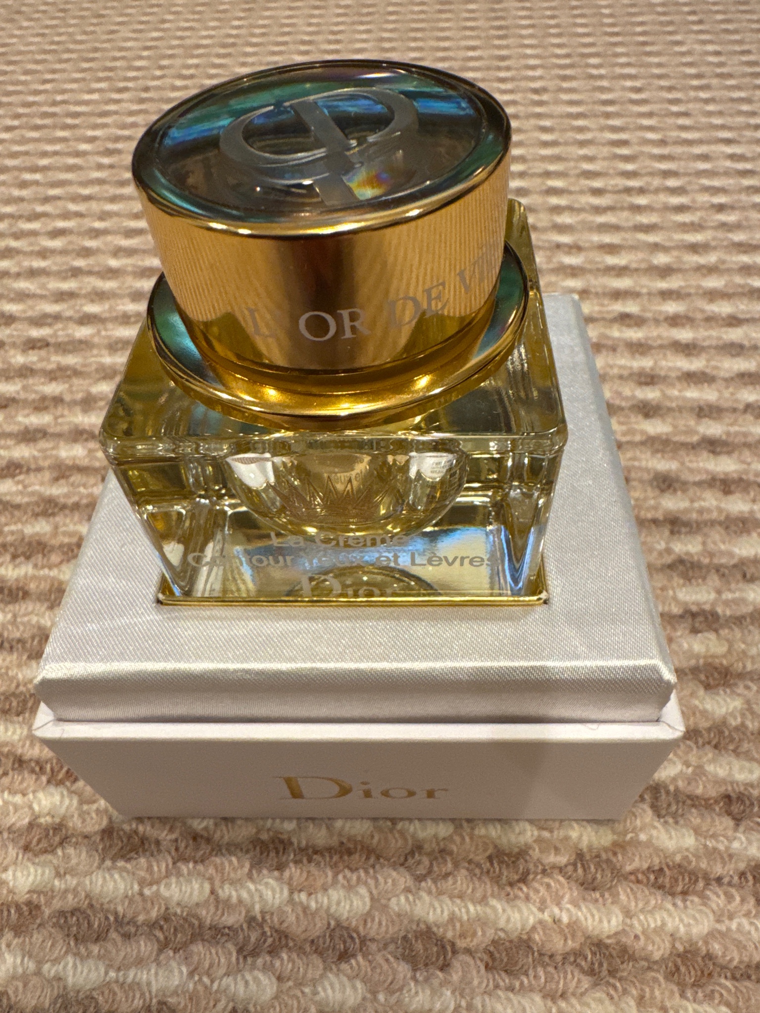 ディオール / オー・ド・ヴィ ユー エ レーヴル 15mlの公式商品情報