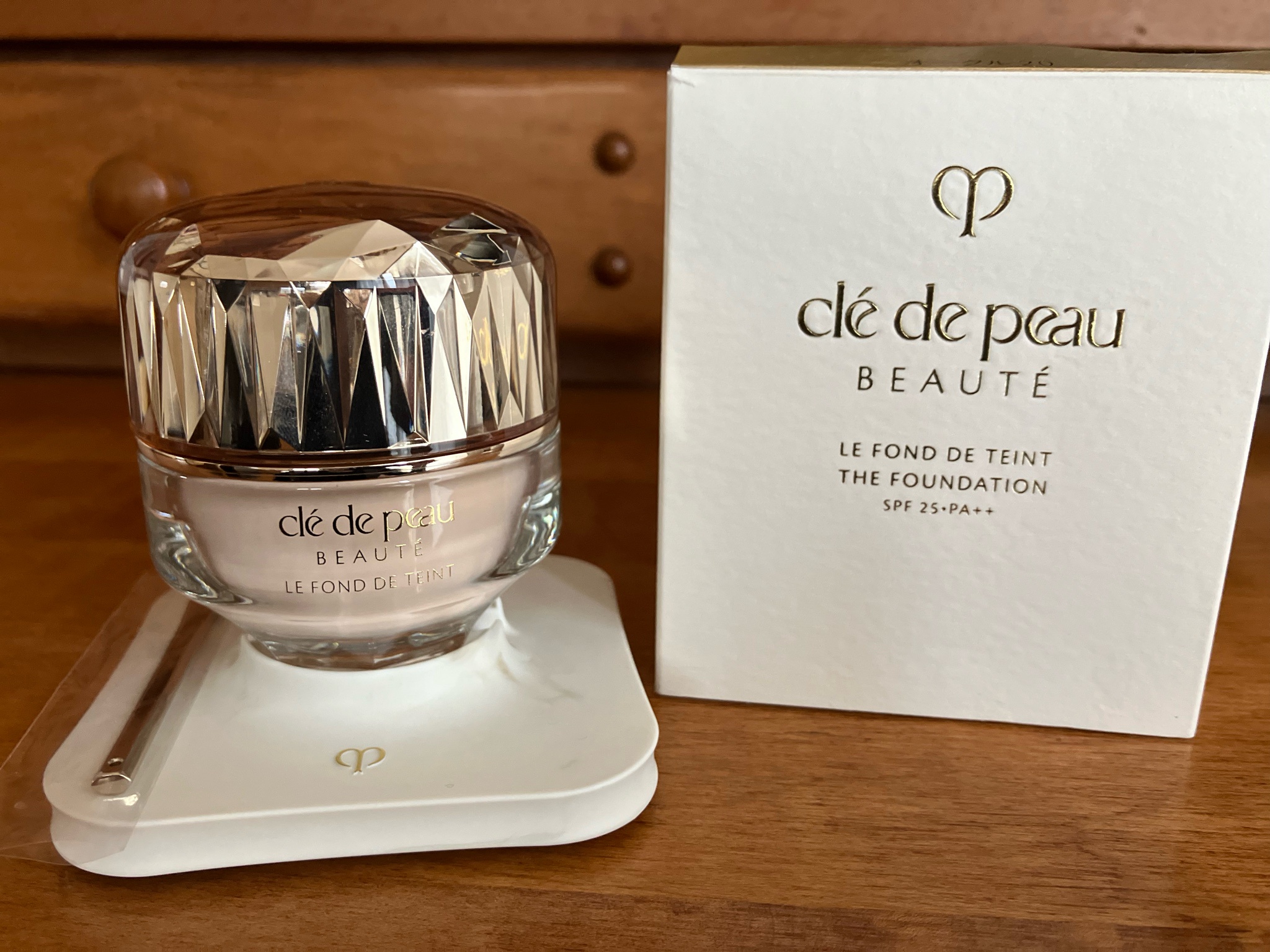 クレ・ド・ポー ボーテ / ル・フォンドゥタンn ピンクオークル10の