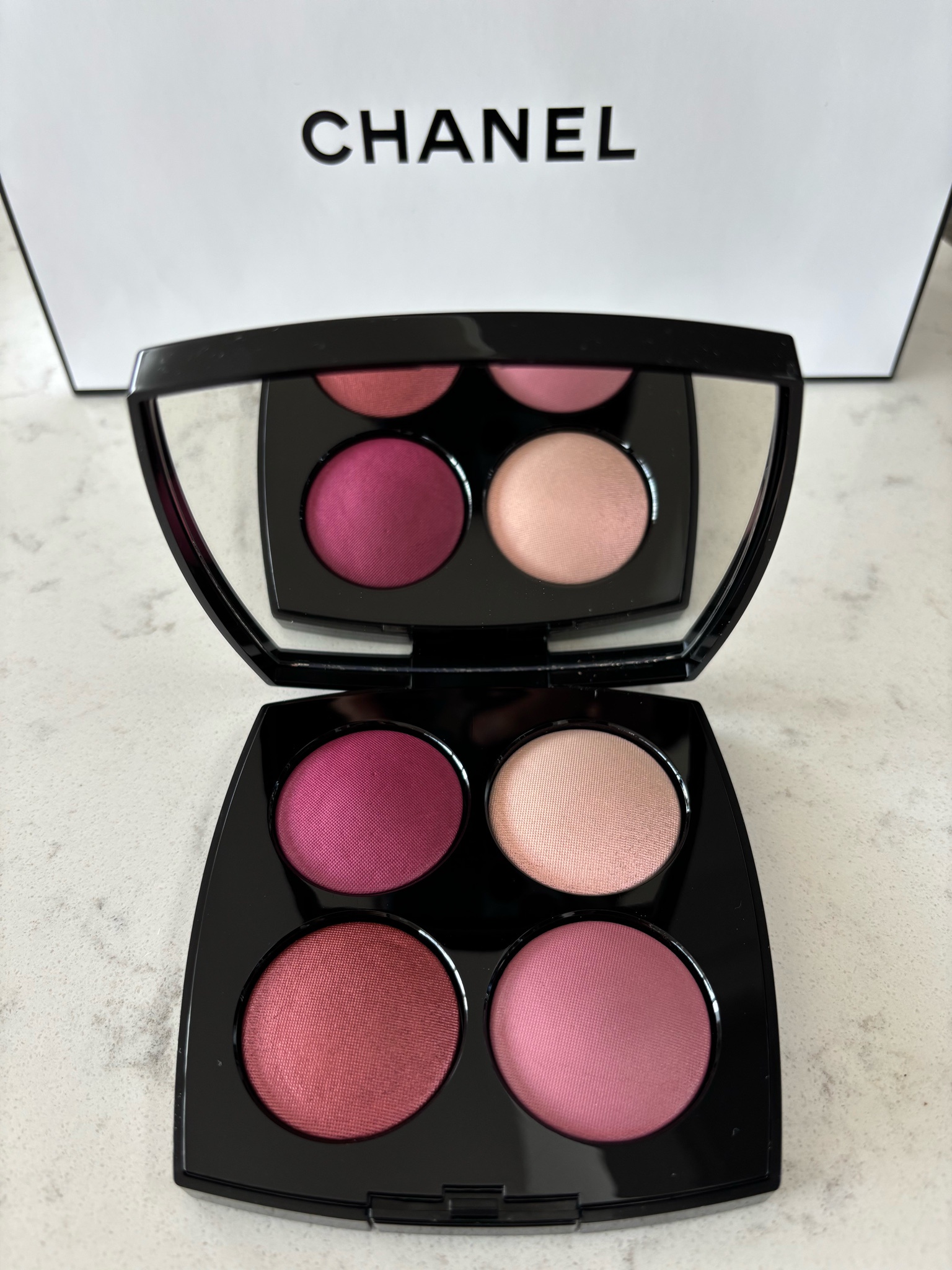 シャネル / ルージュ ヌワール コンフィダンスの公式商品情報｜美容