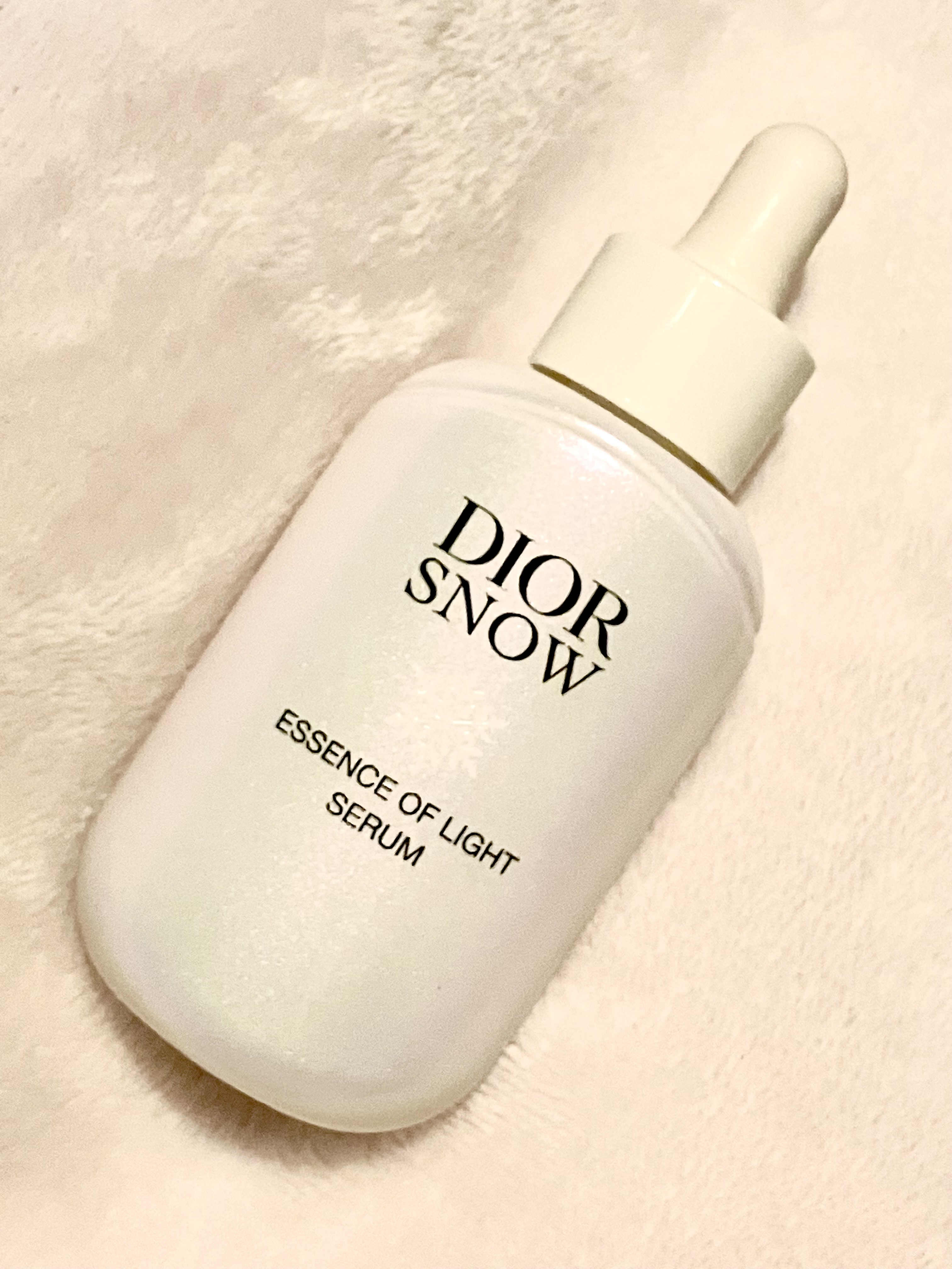 ディオール / スノー アルティメット エッセンス オブ ライト 50mlの
