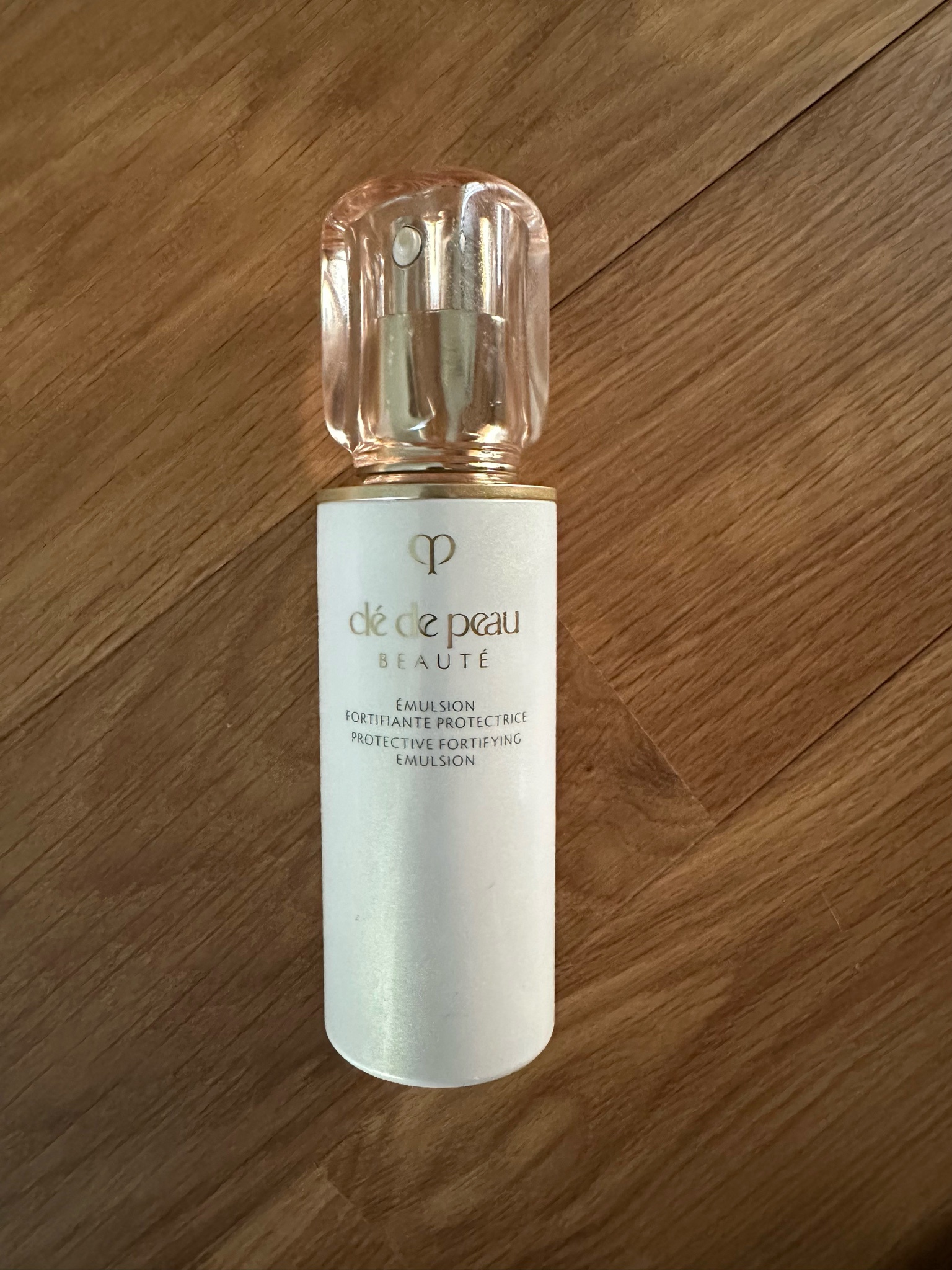 クレ・ド・ポー ボーテ / エマルションプロテクトゥリスnの公式商品