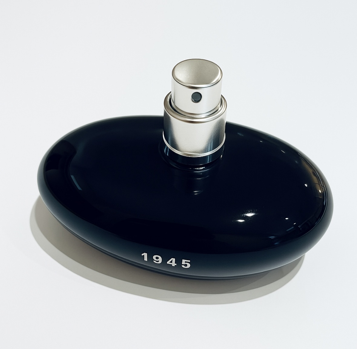 SHOLAYERED(ショーレイヤード) / 1945 オードトワレ ブラックの公式