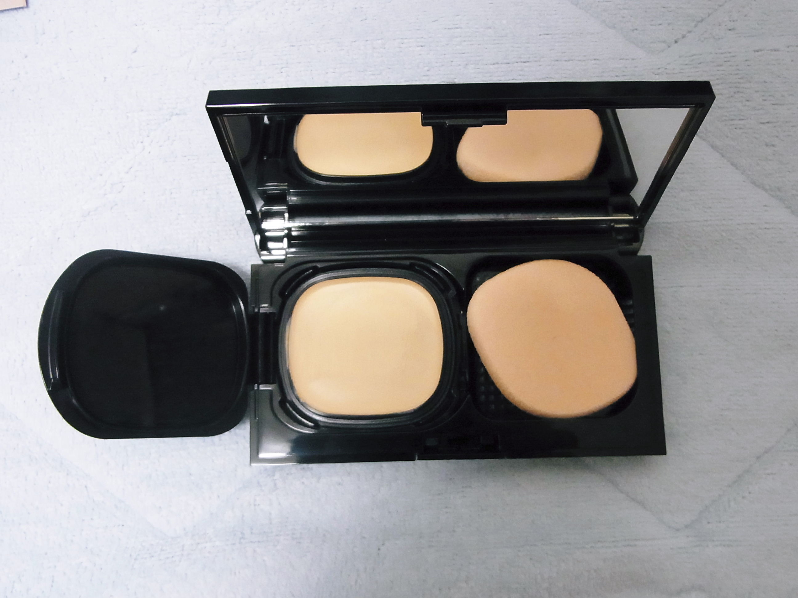 マキアージュ / トリートメント ラスティングコンパクト UVの公式商品