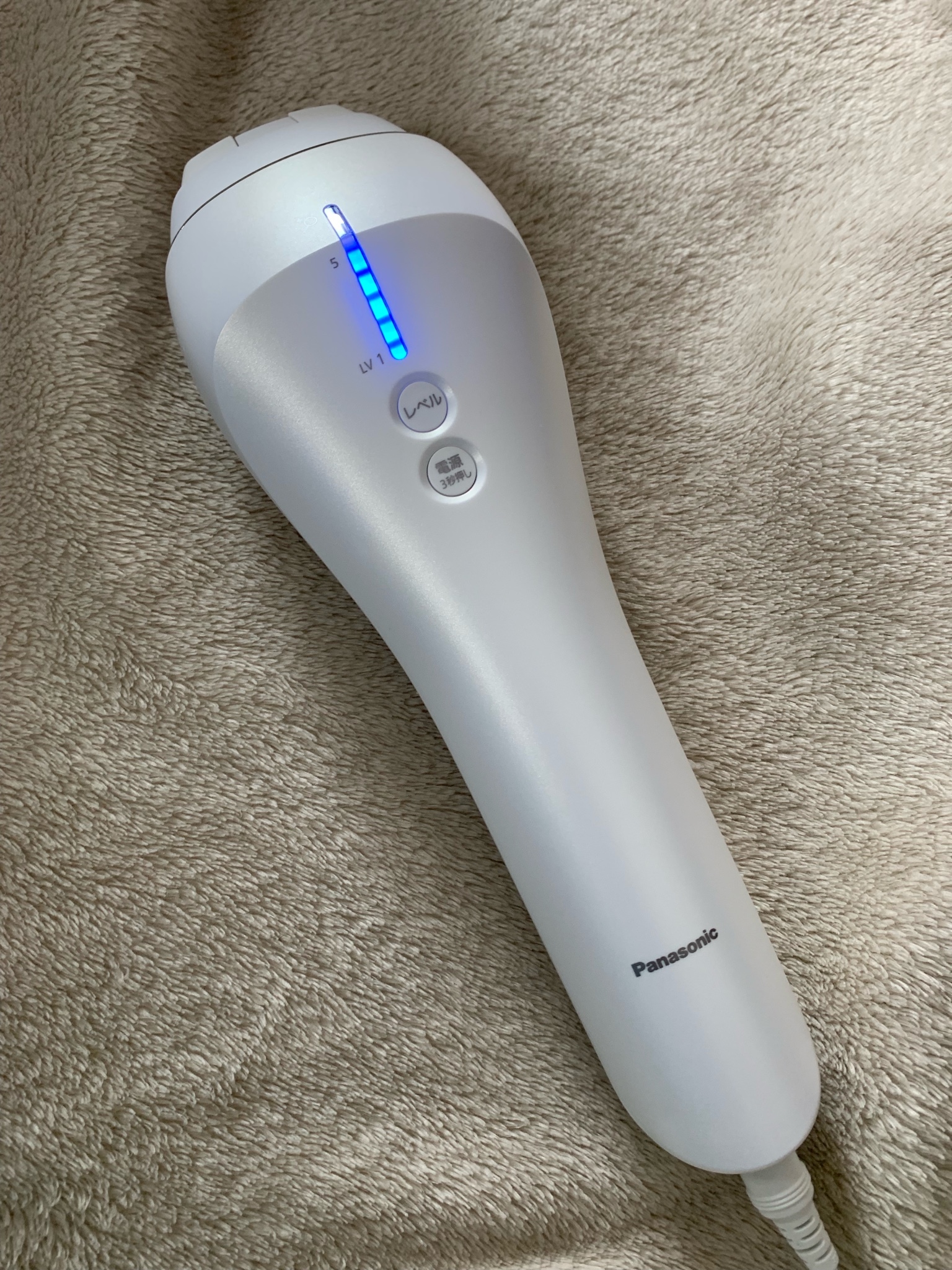 Panasonic / 光美容器 光エステ ＜ボディ＆フェイス用＞ ES-WP81の公式