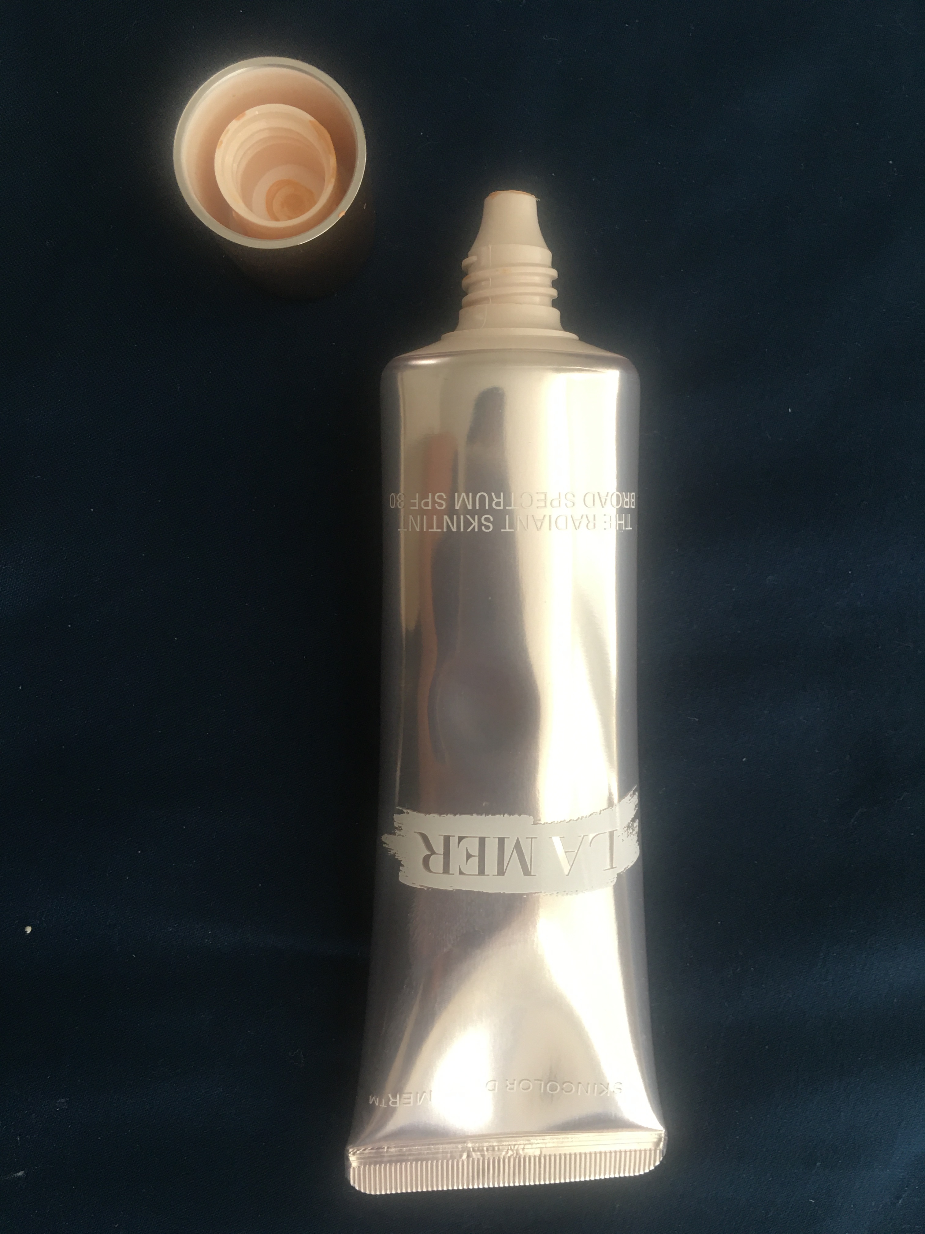 ラ・メール / ザ・ラディアント スキンティント SPF 30の公式商品情報