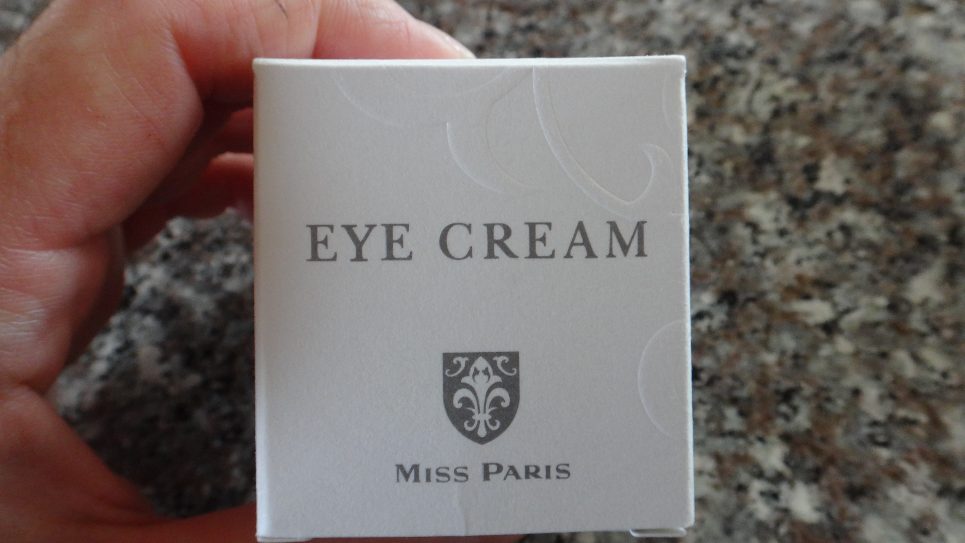 ミス パリ / アイクリームの公式商品情報｜美容・化粧品情報はアットコスメ