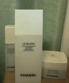 シャネル / ル ブラン ブライトニング モイスチャー ローションの