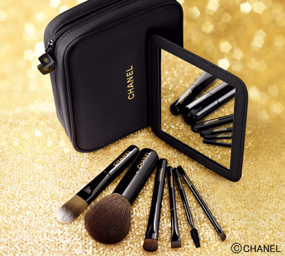 X'masコフレ【CHANEL レ ミニ ドゥ シャネル 2012】シャネルのブラシ