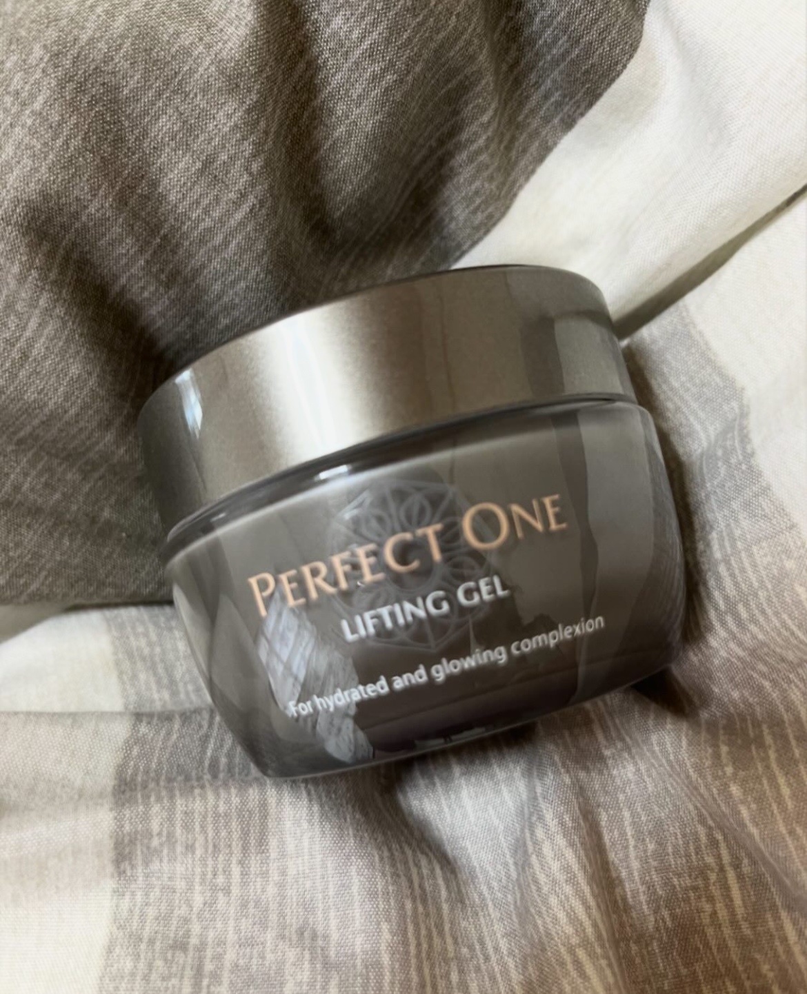 パーフェクトワン / リフティングジェルの公式商品情報｜美容・化粧品