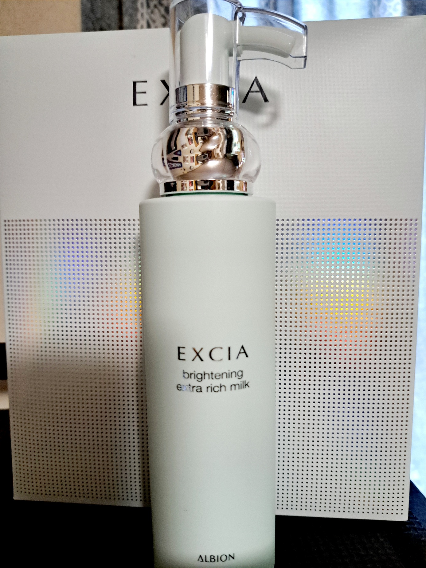 アルビオン / エクシア ブライトニング エクストラリッチミルクの公式