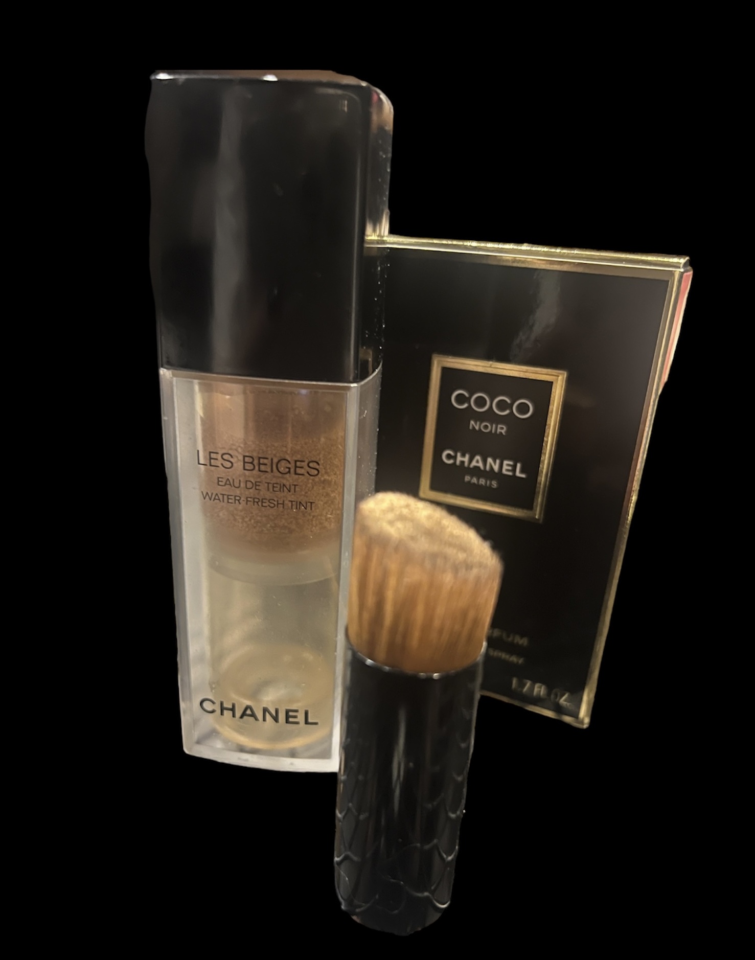 シャネル / レ ベージュ トゥッシュ ドゥ タン B10の公式商品情報