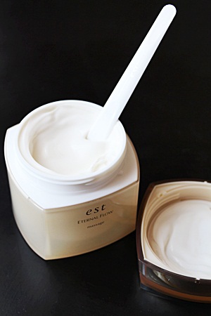 エスト / エターナルフロー マッサージの公式商品情報｜美容・化粧品