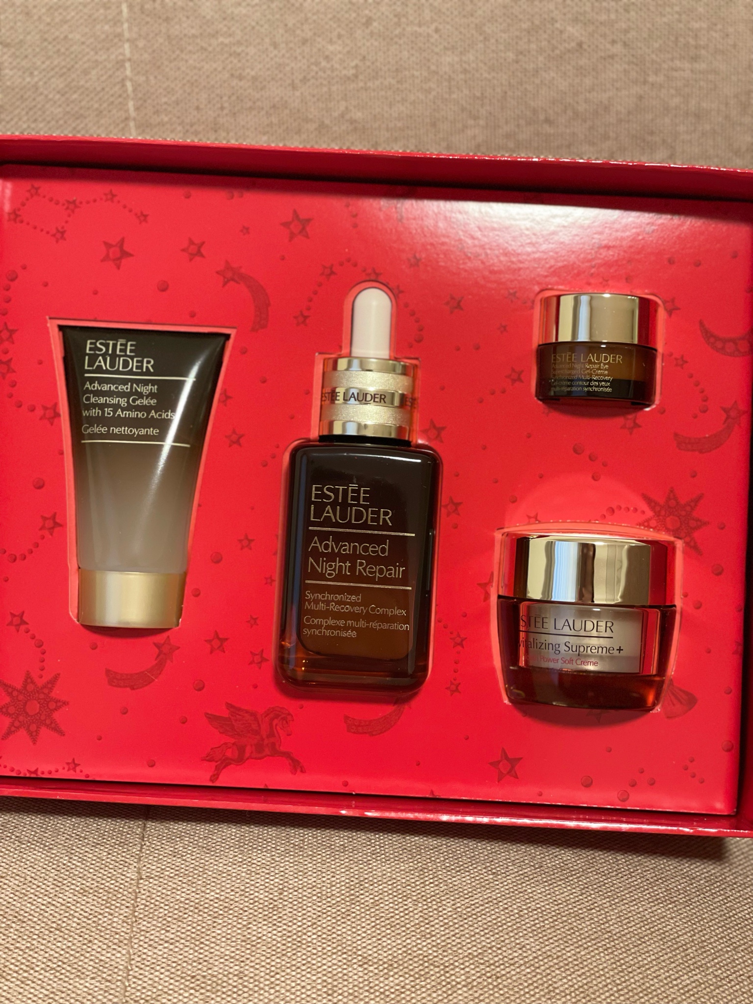 エスティ ローダー / ホリデー アドバンス ナイト リペア セットの公式