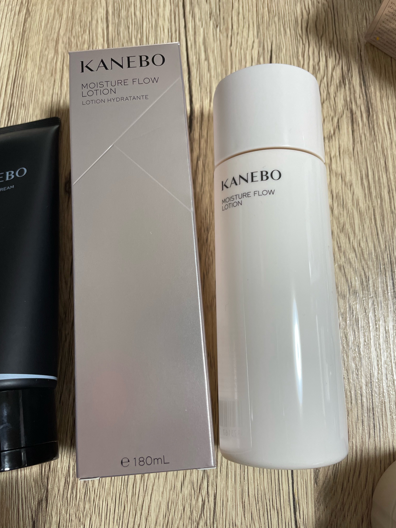 KANEBO / カネボウ モイスチャー フロウ ローション 180mlの公式商品