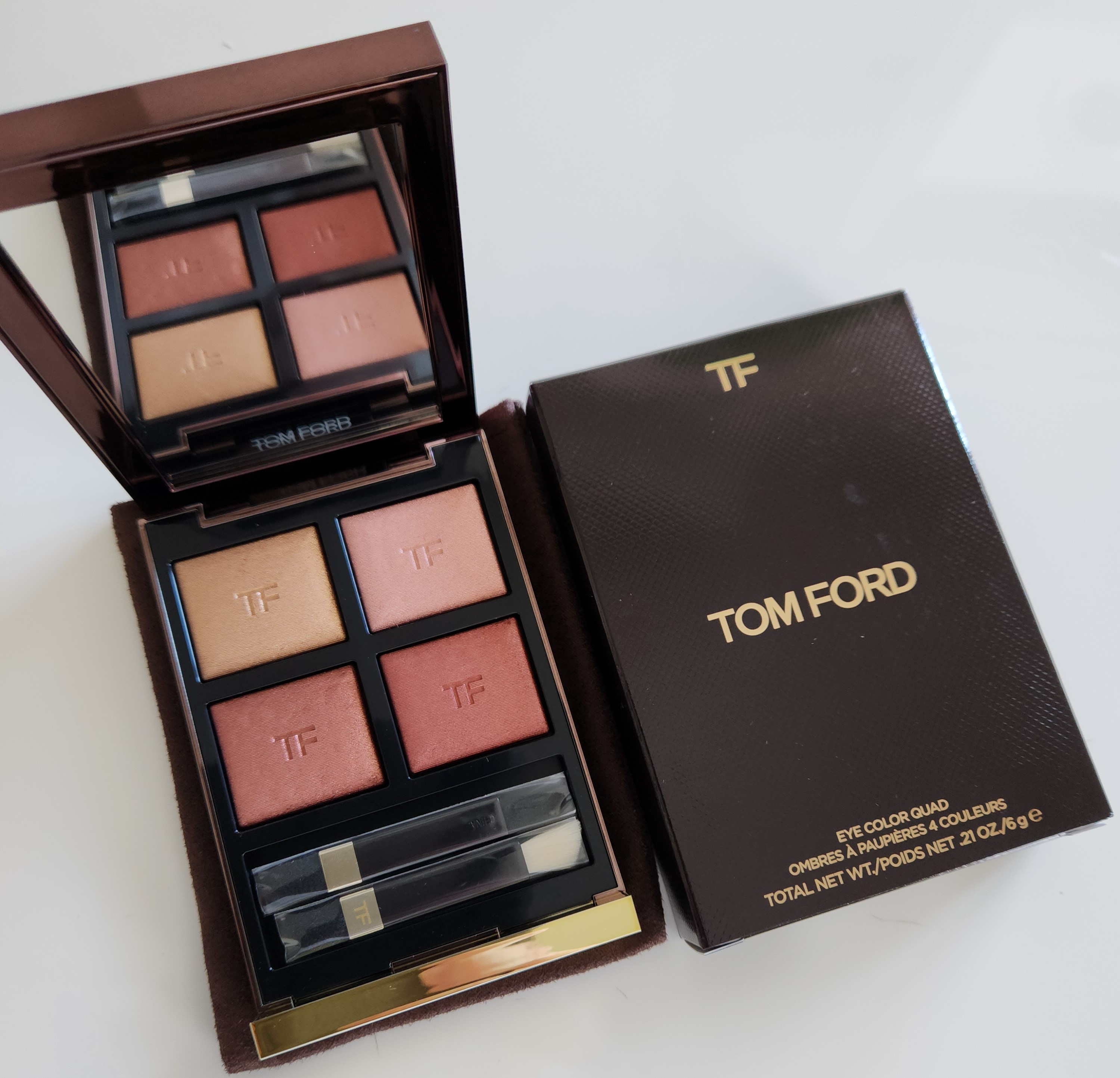 トム フォード ビューティ / アイ カラー クォード 01CR フォビドゥン