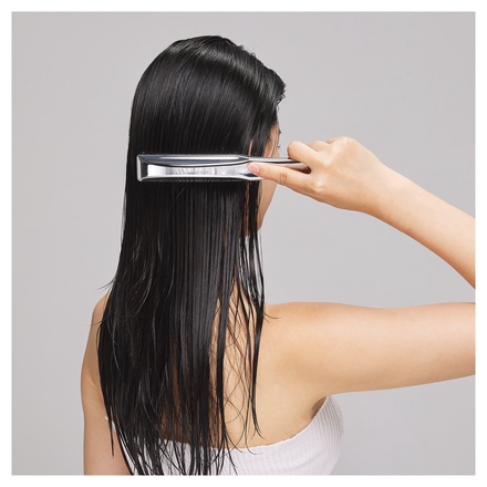 TO ZERO / カラマンビューティーブラシ シルバーの公式商品情報｜美容